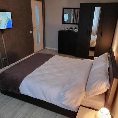 Feel Like Home 2 Piatra Neamt Luaran gambar