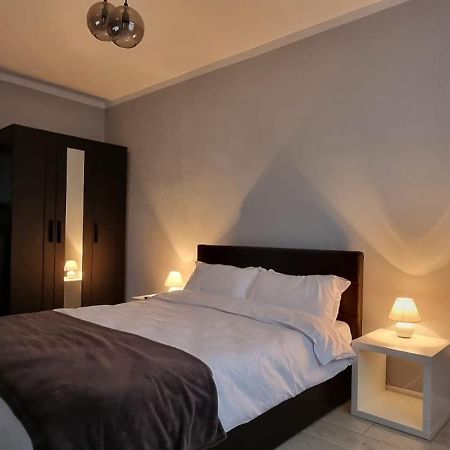 Feel Like Home 2 Piatra Neamt Luaran gambar